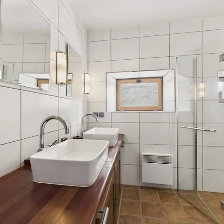 Holiday home A La Campagne, Belle Maison Pour 8 Avec Piscine Gabillou