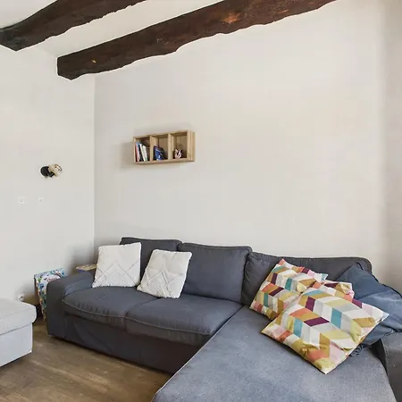 Holiday home A La Campagne, Belle Maison Pour 8 Avec Piscine