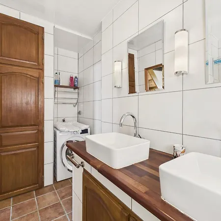 A La Campagne, Belle Maison Pour 8 Avec Piscine Holiday home Gabillou